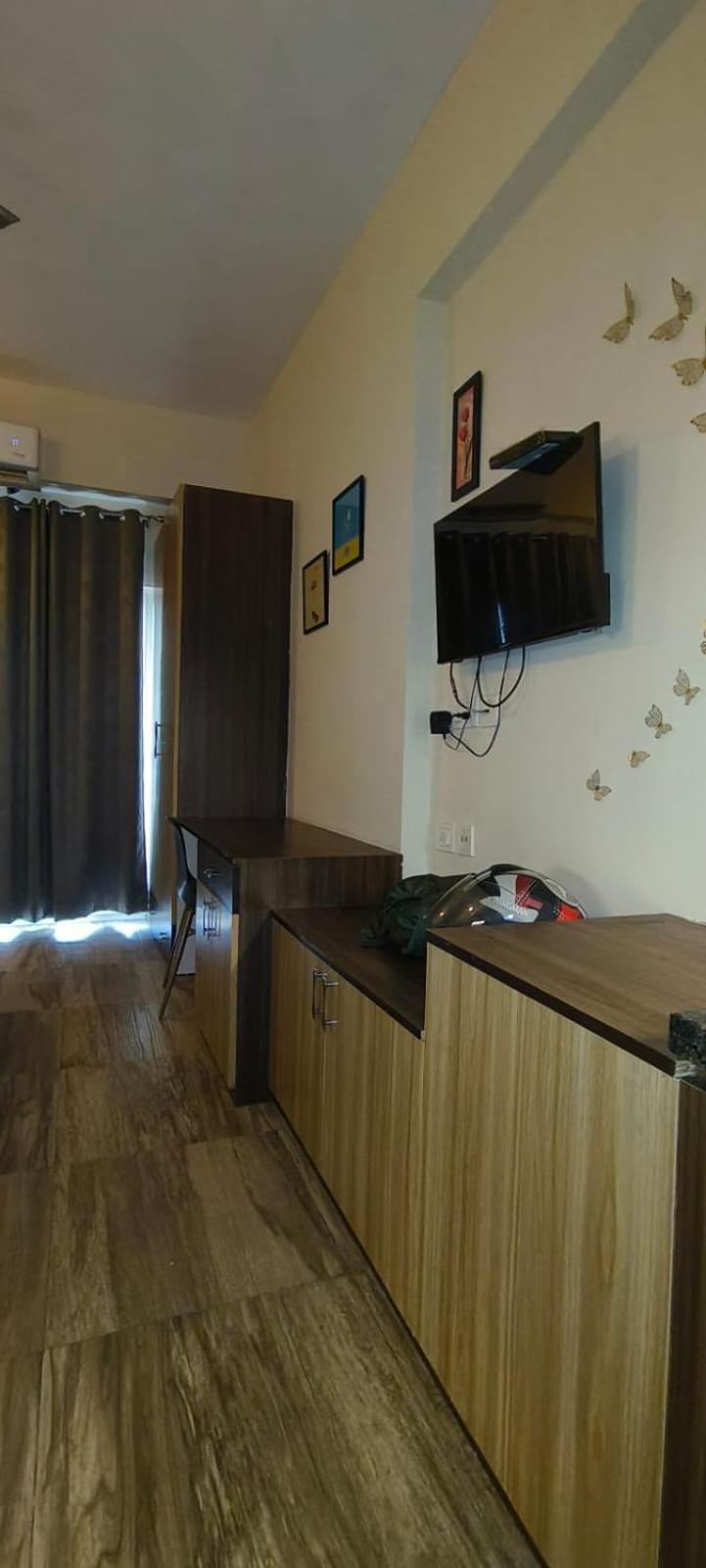 Chaudhary Homes Greater Noida Buitenkant foto